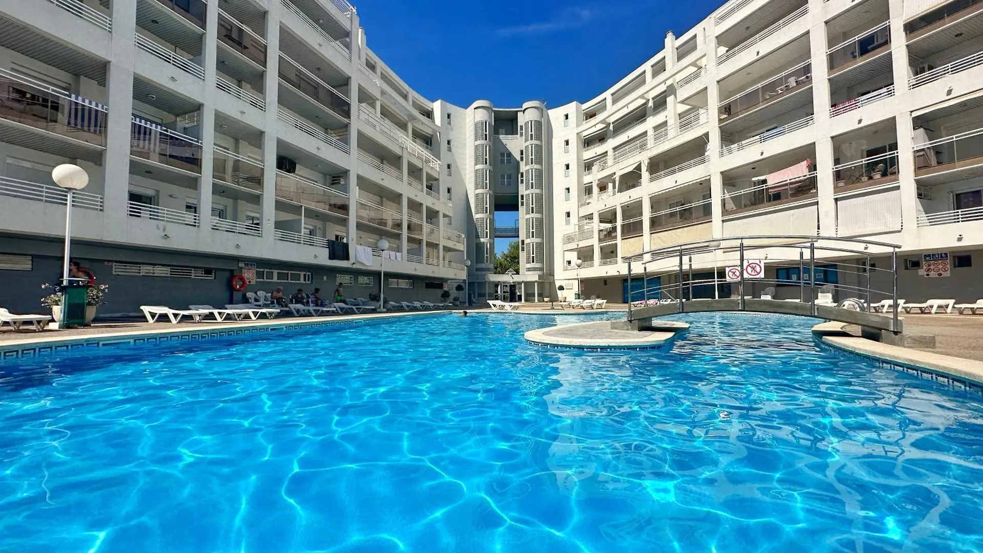 Domuum Holidays - Royal Salou