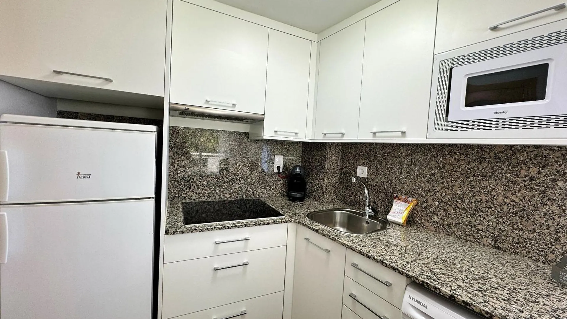 Domuum Holidays - Royal Salou Apartment